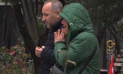 En acı bayram, Edirnekapı Şehitliği'nde gözyaşlarını tutamadı