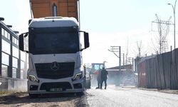 Erenler'de yollar yenilenmeye devam ediyor