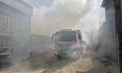 Eskişehir'de mobilya deposunda yangın