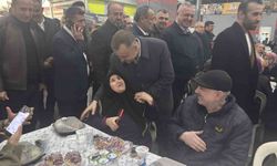 Ezine'de 10 bin kişi iftar sofrasında buluştu
