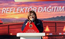 Gaziantep Büyükşehir'in 'Reflektör Tak, Görünür Ol' projesinde ilk dağıtım gerçekleştirildi