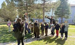 Gediz'de minik eller tohum dikti