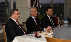 Gölbaşı ilçe erkanı iftarda bir araya geldi