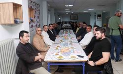 Hisarcık Kaymakamı Erkan Atam, iftar sofrasında öğrencilerle buluştu