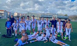 İncirliova Belediyespor U-15 takımı, şampiyonluğunu ilan etti