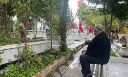 Kadifekale Hava Şehitliği'nde bayram öncesi ziyareti