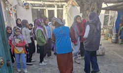 Kahta'da ihtiyaç sahibi ailelere yardımlar sürüyor