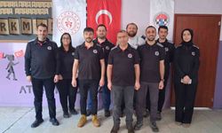 Kars'ta Yeşilay Haftası'na özel satranç turnuvası yoğun ilgi gördü