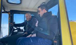 Kaymakam Akköz, karla mücadele çalışmalarını yerinde inceledi