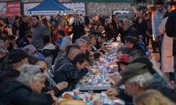 Kuşadası, Başkan Günel için tek yürek oldu