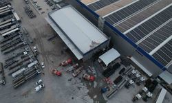 Lojistik firmasında yangın: 1 itfaiye eri yaralandı