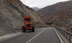 Malatya-Adıyaman yolunda heyelan