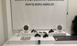 Maltepe'de uyuşturucu operasyonu: Manyetik kartlı zuladan yüklü miktarda para ve silah çıktı