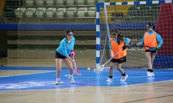 Menteşe'de Lakros rüzgarı