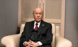 MHP Genel Başkanı Bahçeli: 'İzzet Bey akademik kariyer çalışmalarına ağırlık vermek için müsaade istemişlerdir'