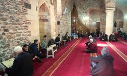Muş'taki asırlık camide mukabele geleneği yaşatılıyor