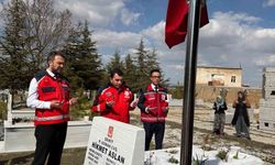Niğde'de şehit kabirlerine anlamlı ziyaret