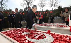 Protokol üyelerinden şehitlik ziyareti