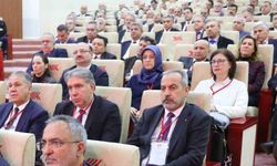 Rektör Kibar Üniversitelerarası Kurul Toplantısı'na katıldı