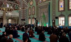 Reşadiye Camii'nde 18 Mart Şehitleri Anma Programı düzenlendi