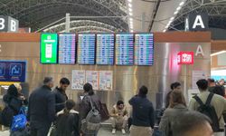 Sabiha Gökçen'de hava muhalefeti engeli: 127 sefer iptal edildi, yolcular terminalde kaldı