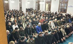 Sakarya'da Kadir Gecesi'nde vatandaşlar camilere akın etti