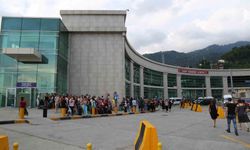 Sarp Sınır Kapısı'nda yolcu geçişi 5 milyonu aştı