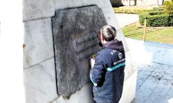 Şehitlikler 18 Mart'a hazırlanıyor