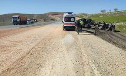 Şırnak'ta devrilen kamyonun sürücüsü yaralandı