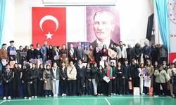 Şırnak'ta genç yetenekler tiyatro il finalinde sahne aldı