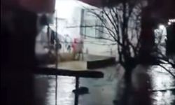 Şırnak'ta şiddetli yağış: Köy yolları göle döndü