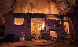 Sultanhisar'da müstakil ev alevlere teslim oldu