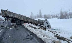 Tatvan'da feci kaza: 2 ölü, 5 yaralı