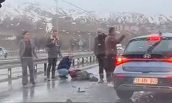 Tatvan'da otomobilin çarptığı bisiklet sürücüsü ağır yaralandı