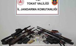 Tokat merkezli operasyonda çok sayıda silah ve mühimmat ele geçirildi