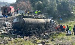 Uşak'ta mazot yüklü tanker alev alev yandı: 1 ölü