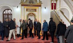 Vali Akbıyık bayram namazını Menteşe'de kıldı