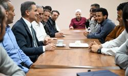 Vali Baruş öğrencilerle iftar etti