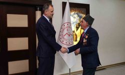 Vali Bozkurt bayramlaşma programında vatandaşlarla buluştu