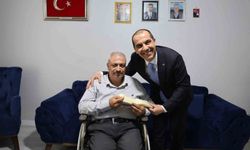Vali Taşolar, Gazi Engenç'i ziyaret ederek bayramını tebrik etti