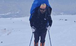 Vanlı dağcı, Ağrı Dağı zirvesine tek başına tırmandı