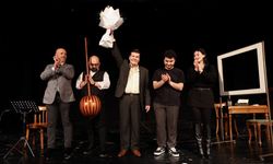 'Veli'nin Oğlu Orhan' Küçükçekmece'de seyirciyle buluştu