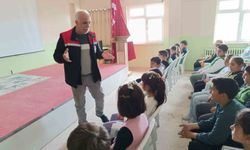 Adilcevaz'da öğrencilere gıda, hijyen ve israf bilinci eğitimi