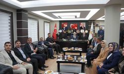 AK Parti heyeti Başkan Hallaç ile bir araya geldi