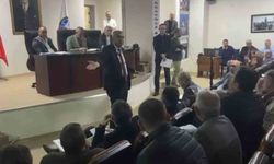 Akçakoca Belediye Meclisi'nde gergin anlar