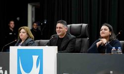 Aliağa meclisinde encümen ve komisyon üyeleri belirlendi