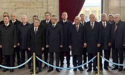 Anıtkabir'de 23 Nisan töreni