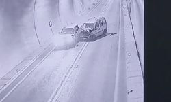 Artvin'de 7 kişinin yaralandığı tünel kazası kamerada