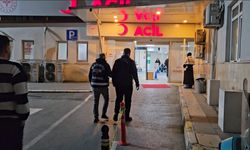 Ataşehir Belediyesi'ne yapılan yolsuzluk operasyonunda gözaltına alınan 5 kişi sağlık kontrolünden geçirildi