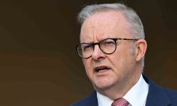 Avustralya Başbakanı: 'İhtiyacınızdan fazla yakıt almayın, işe gidip gelirken toplu taşıma kullanın'